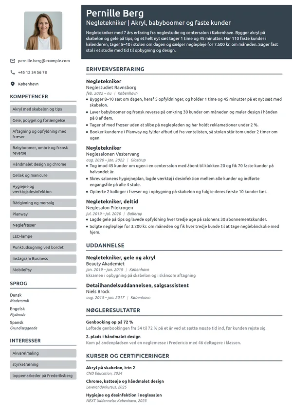 CV-eksempel til erfaren negletekniker i neglestudie