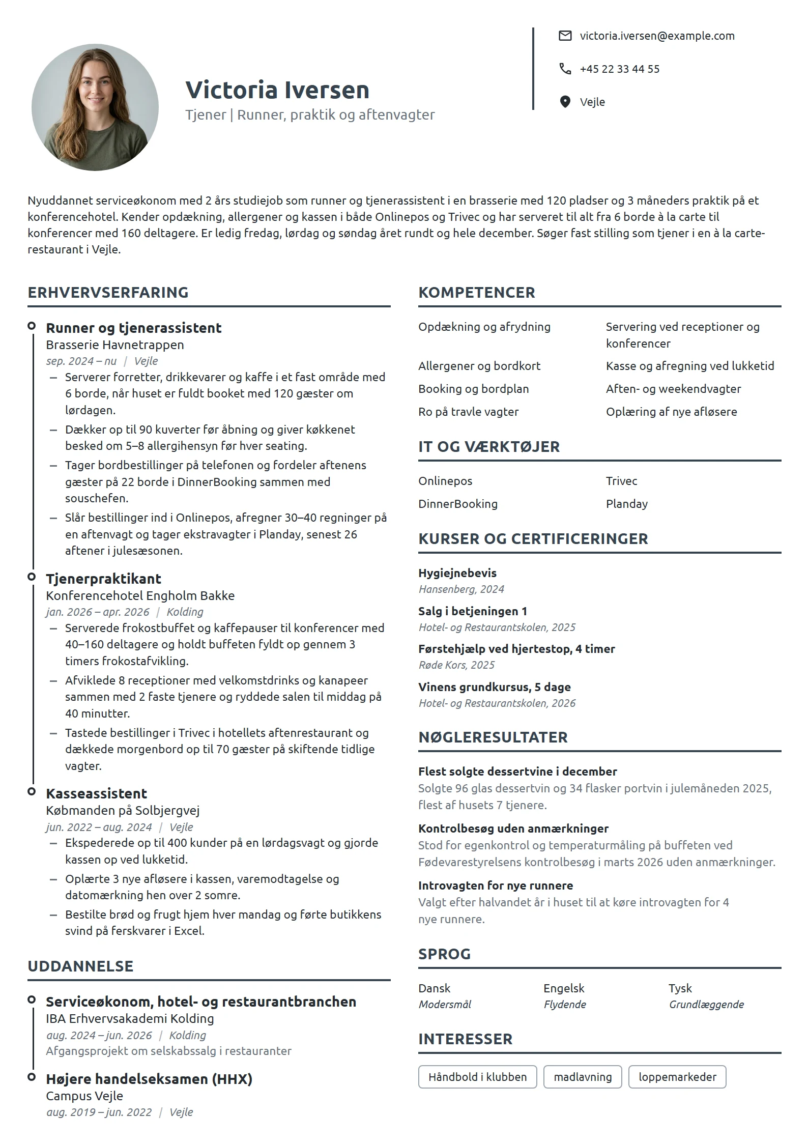 CV-eksempel til ny tjener med studiejob og praktik