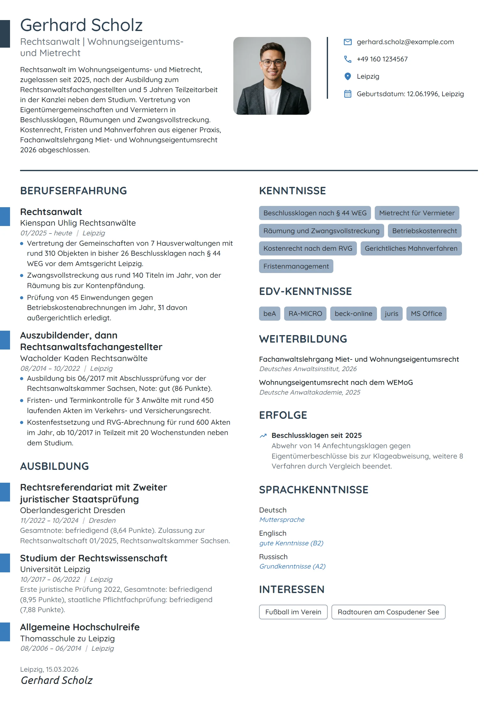 Lebenslauf-Beispiel: Vom Fachangestellten zum Rechtsanwalt