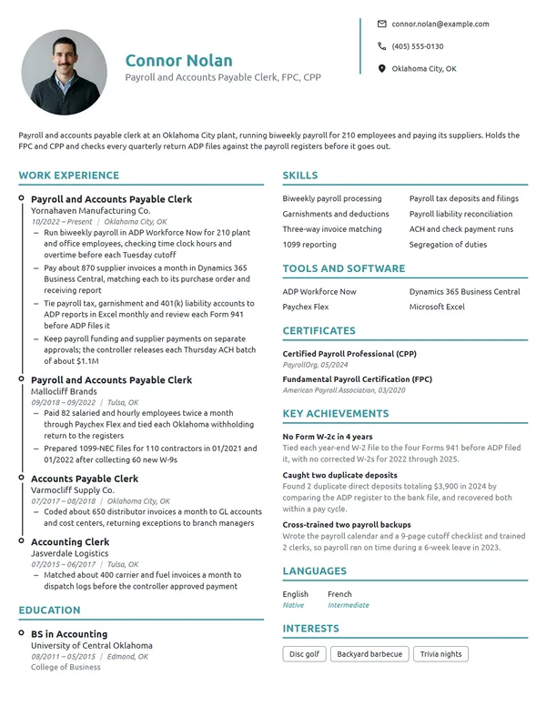 Payroll and Accounts Payable Clerk resume example