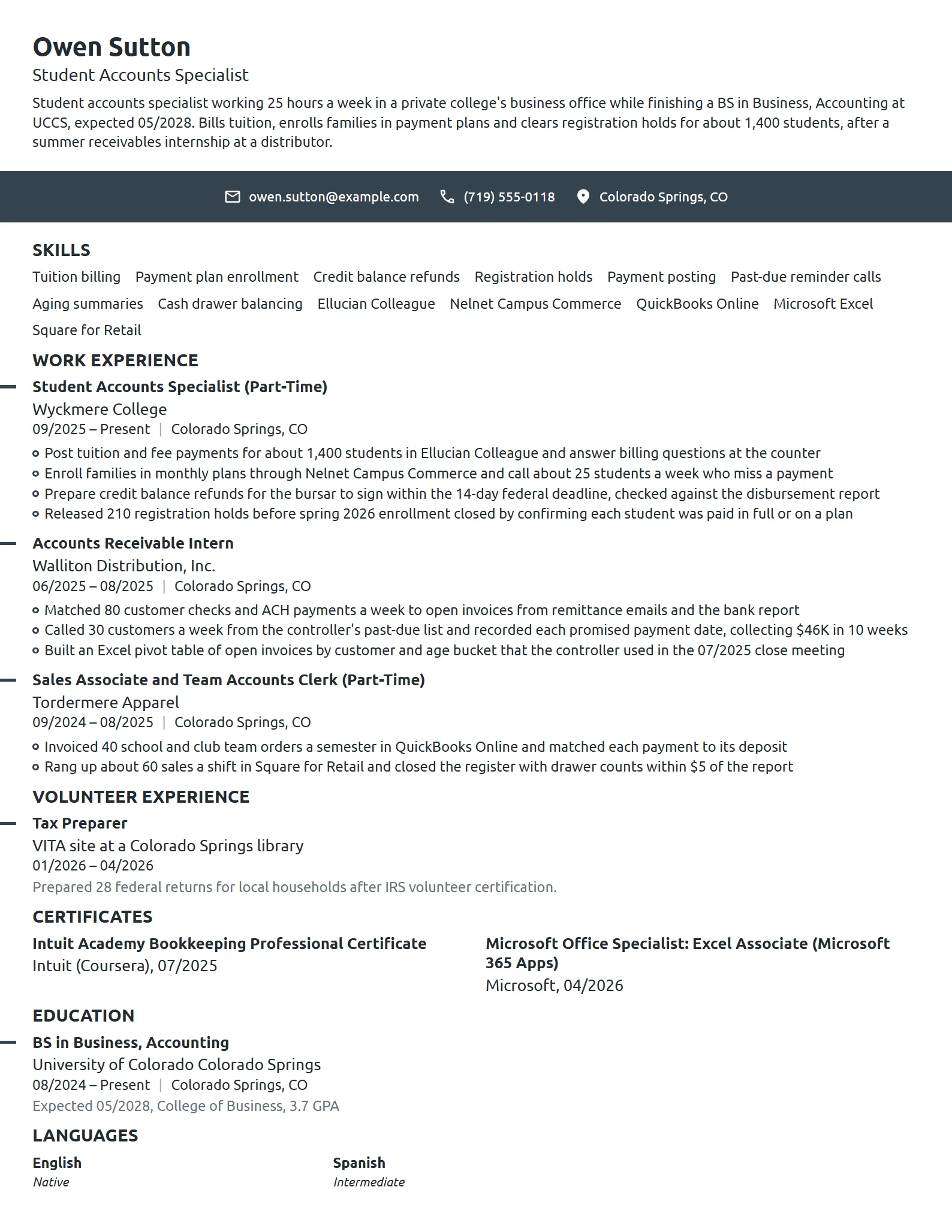 Student Accounts Specialist resume example