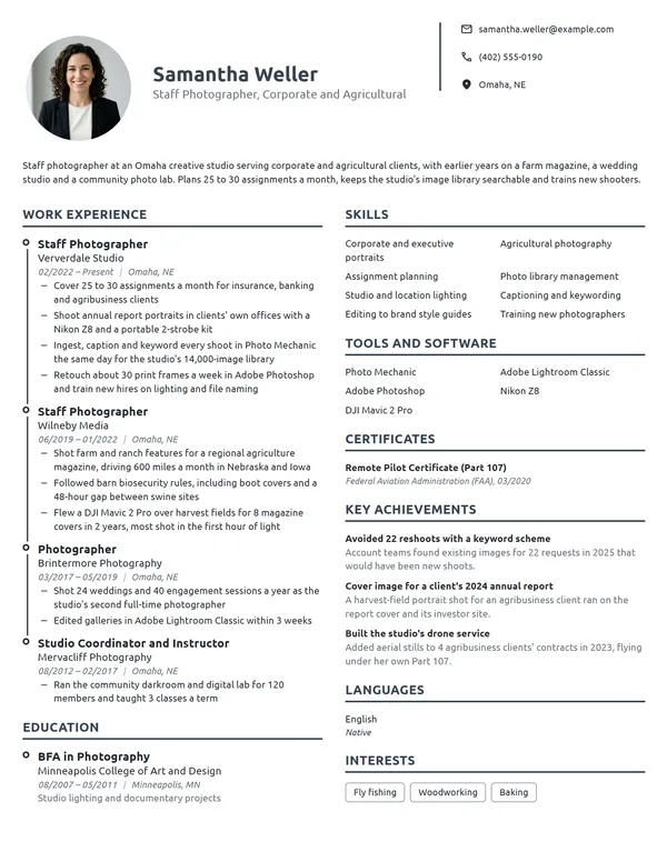 Staff Photographer resume example