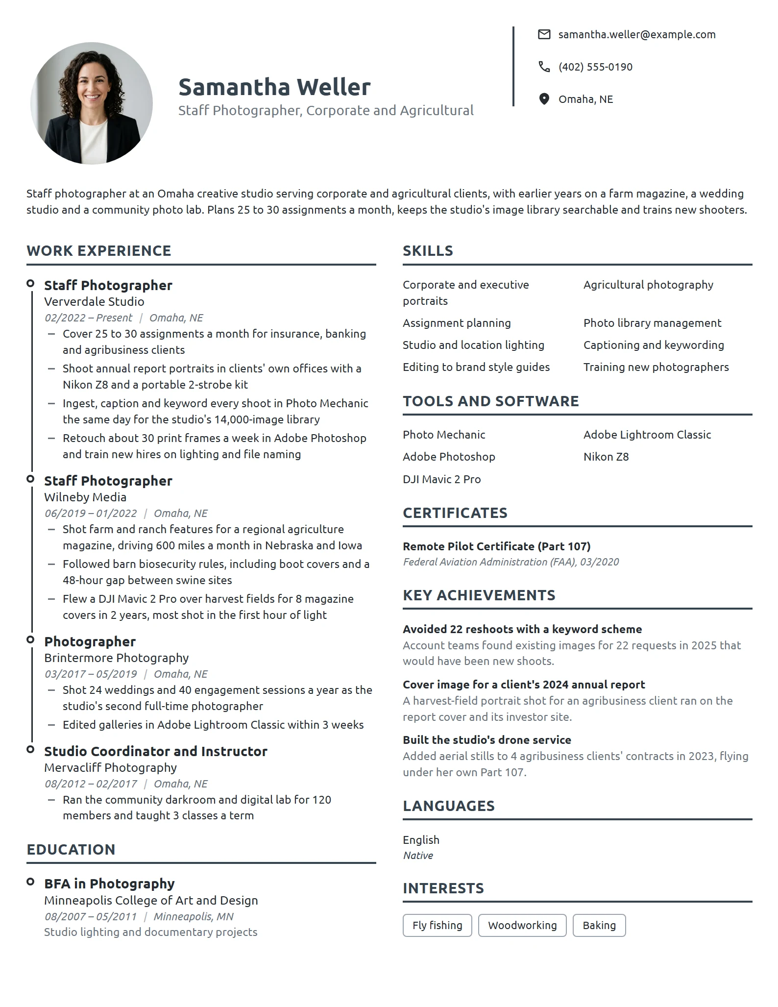 Staff Photographer resume example