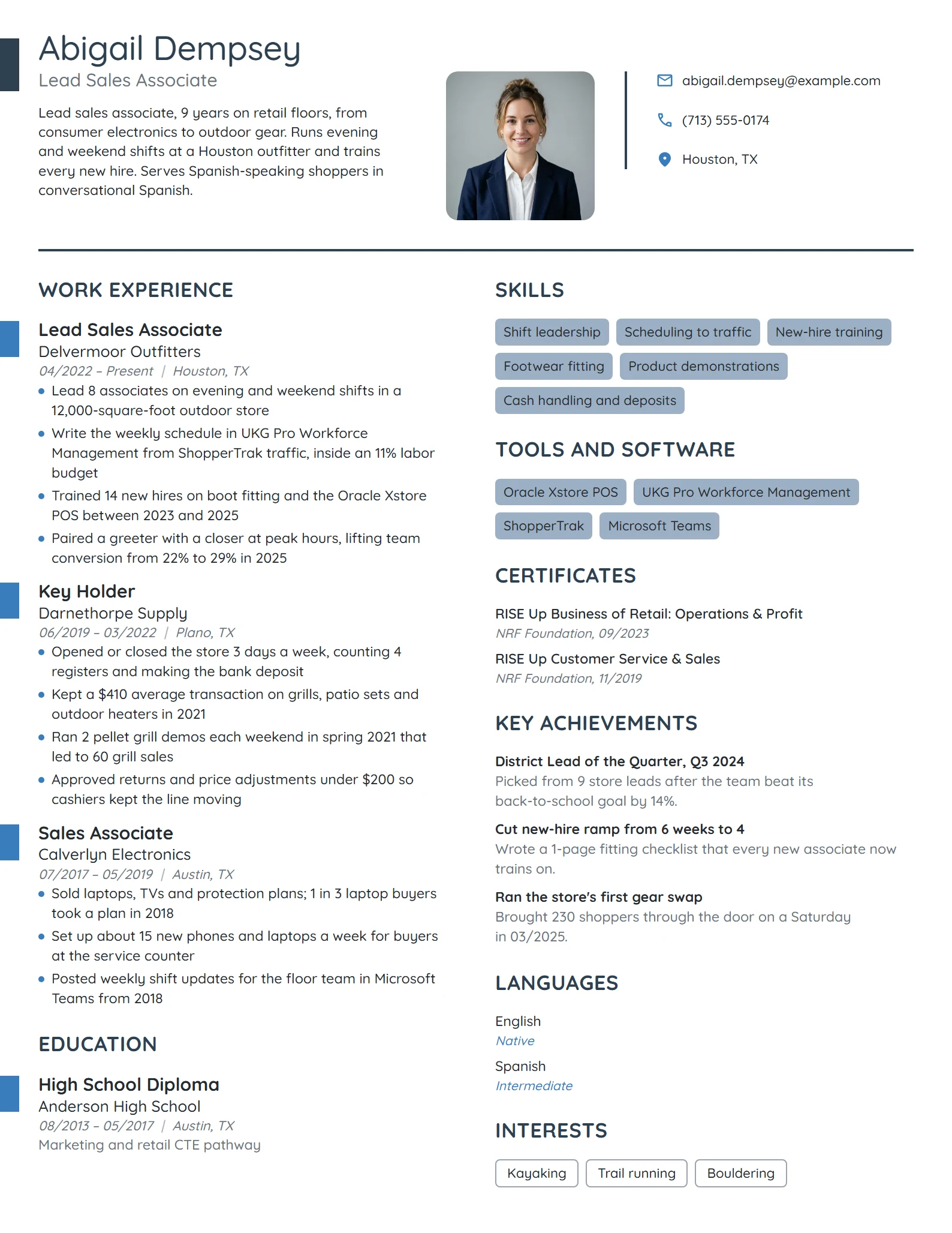 Lead Sales Associate resume example